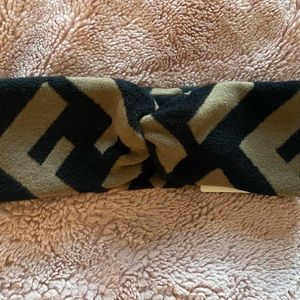 100% Authentic designer  Fendi Headband. Comes with box and receipt.
